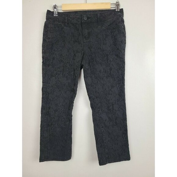 SIMPLY Vera Vera Wang Black Floral Textured Cropped Denim Jeans Size 4P - Picture 1 of 8